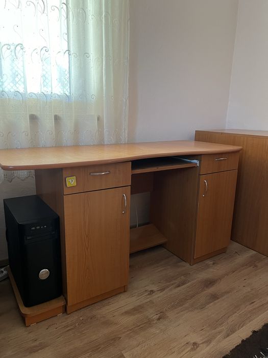 Vând set mobilă, pat și covor