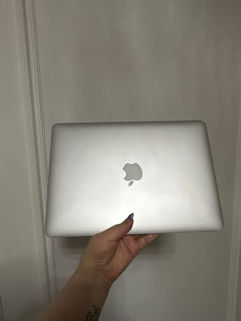 MacBook Air 13-дюймовый