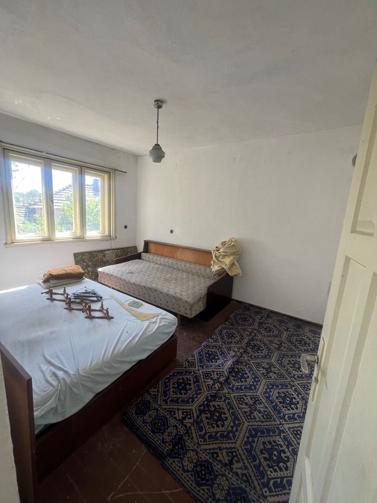 Продава се Къща в Павликени - 1000 кв.м за 16 €/кв.м - Снимка #16