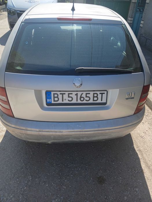 Продавам шкода фабия