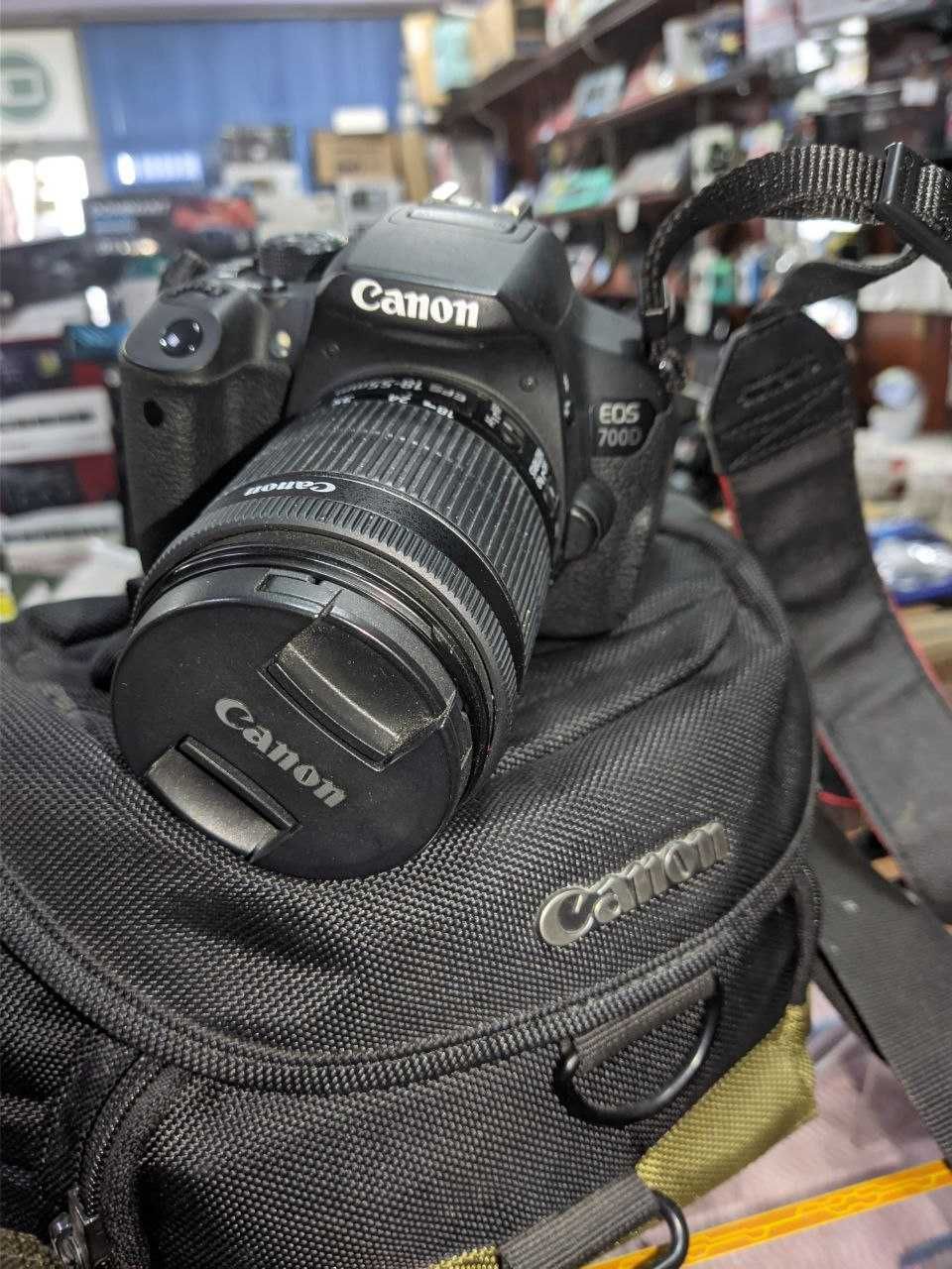 Фотоаппарат Canon 700D + 18-55mm