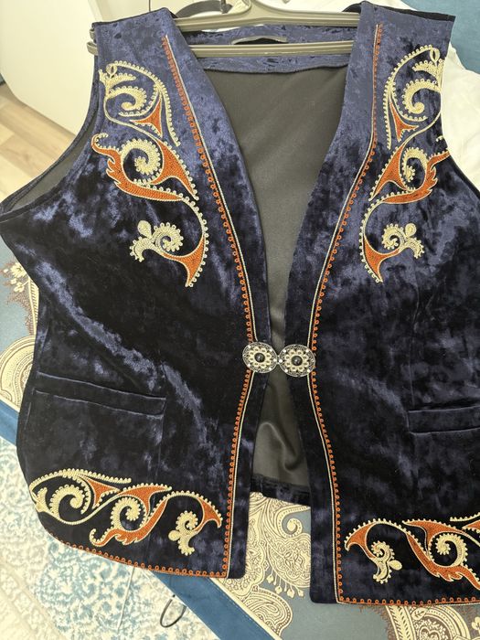 Национальный жилет