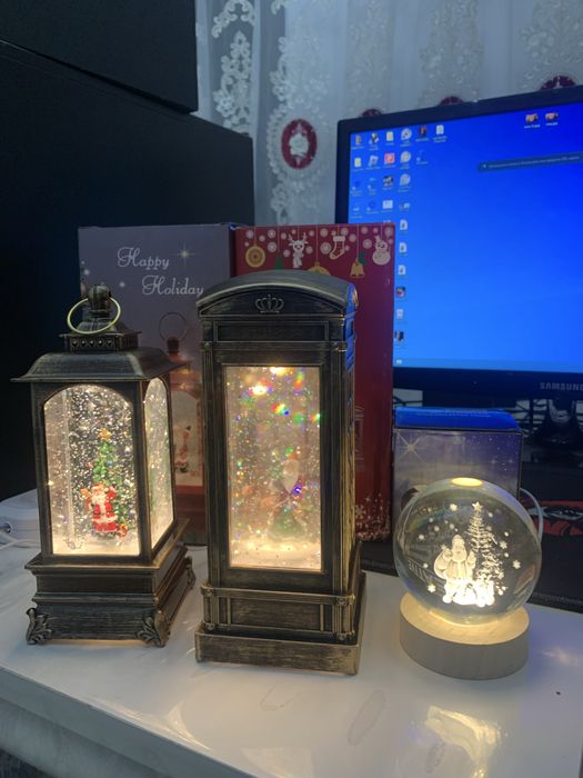 Новогодный игрушки