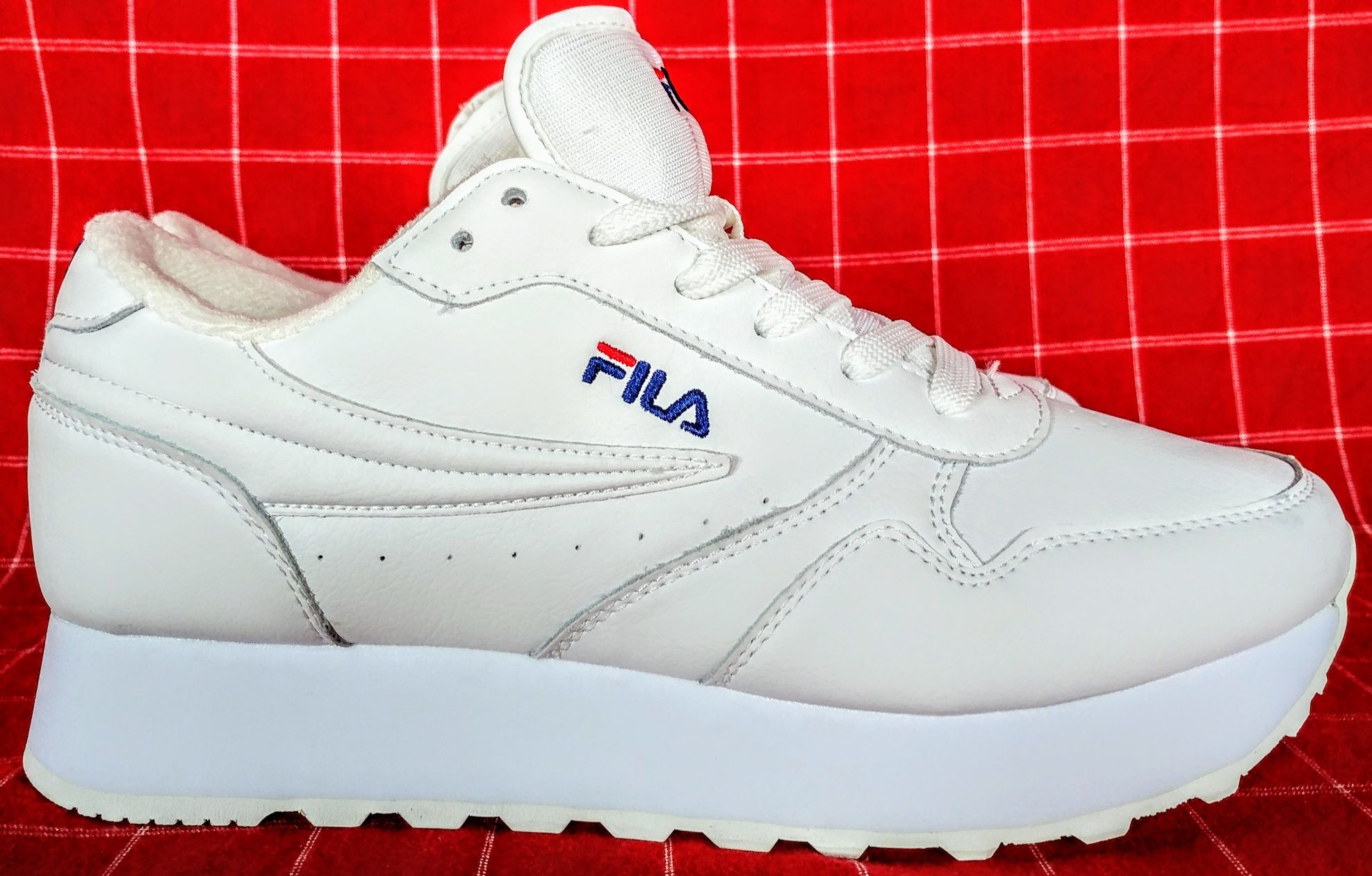 **Adidași*50%Reducere*FILA*38*Original !!