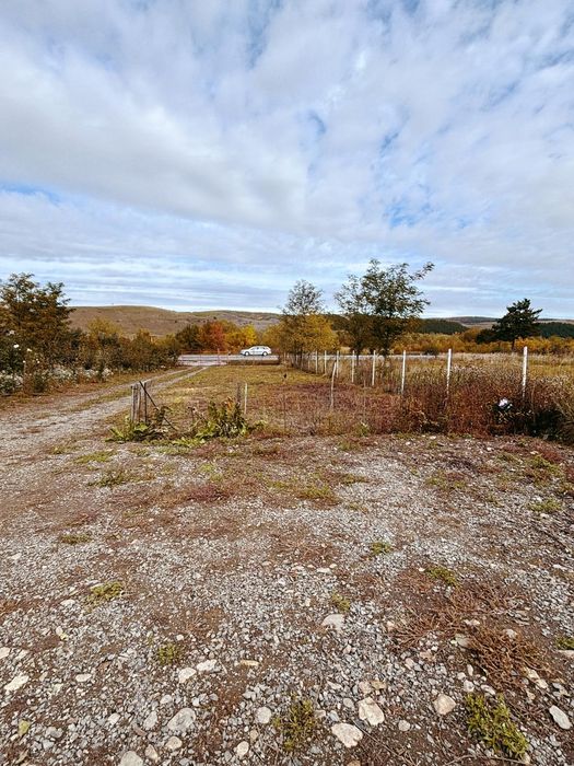 Inchiriez teren parc auto Gilau cluj
