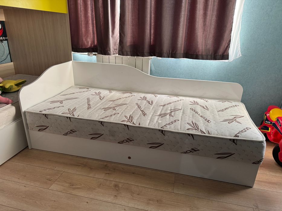 Единично легло 80/190