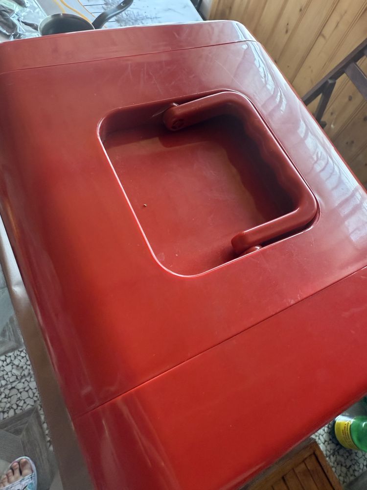 Mini frigider auto