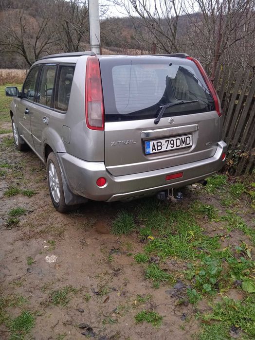 Nissan Xtrail 4x4 . Acte la Zi