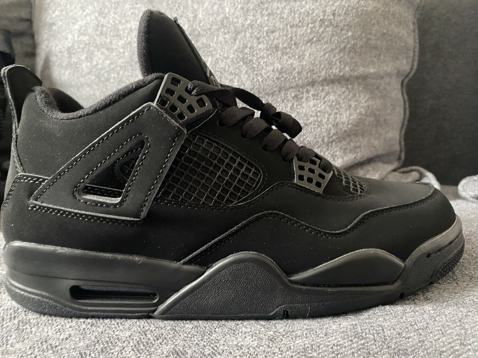 Jordan 4 Black Cat