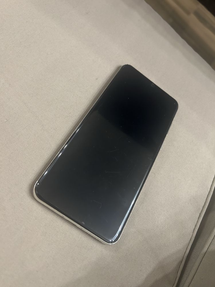 Продавам Huawei p60 pro