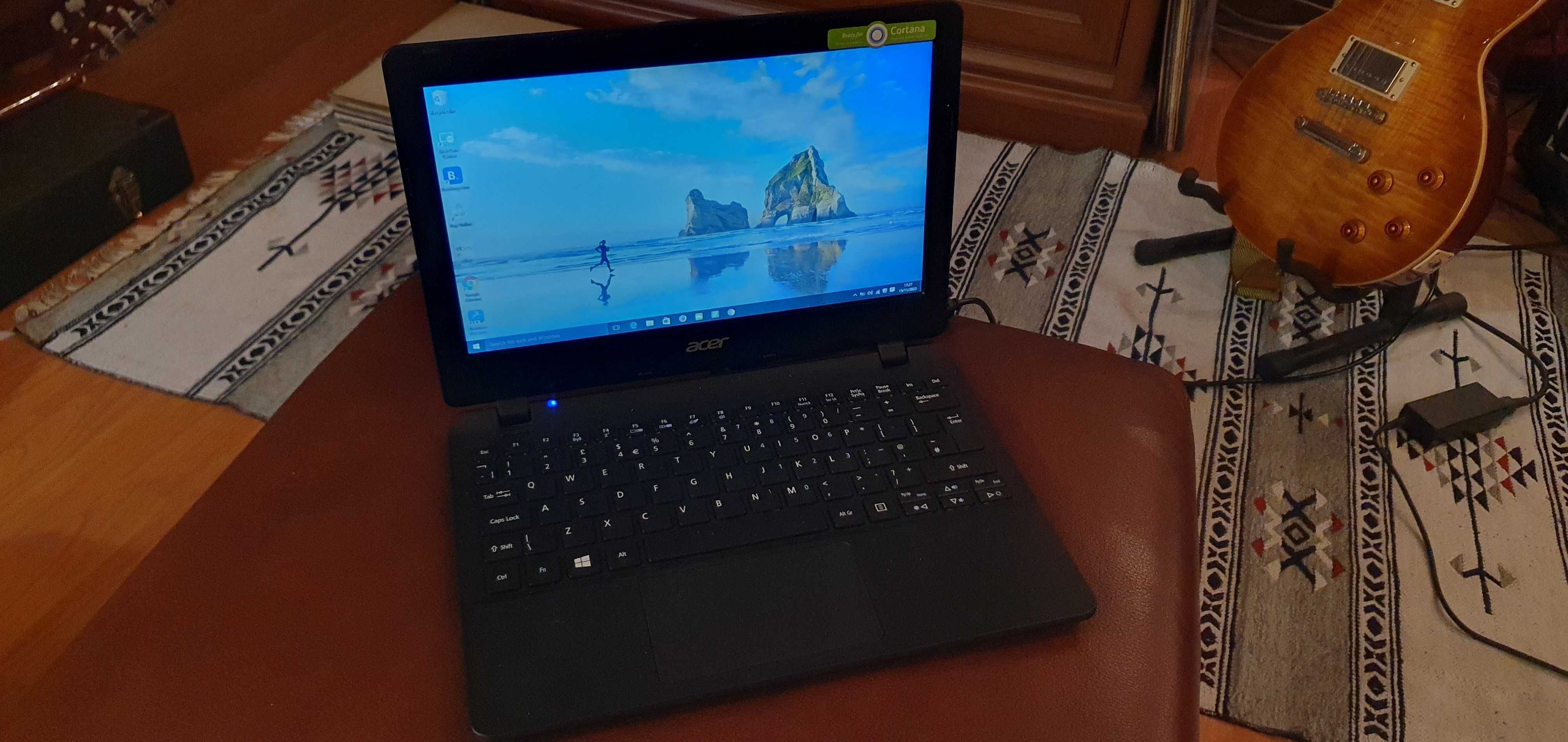 Acer Aspire ES1-131 Лаптоп Ноутбук