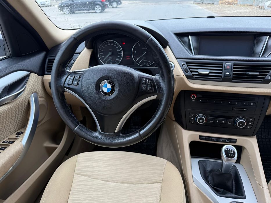 BMW X1 18d xDrive 2011