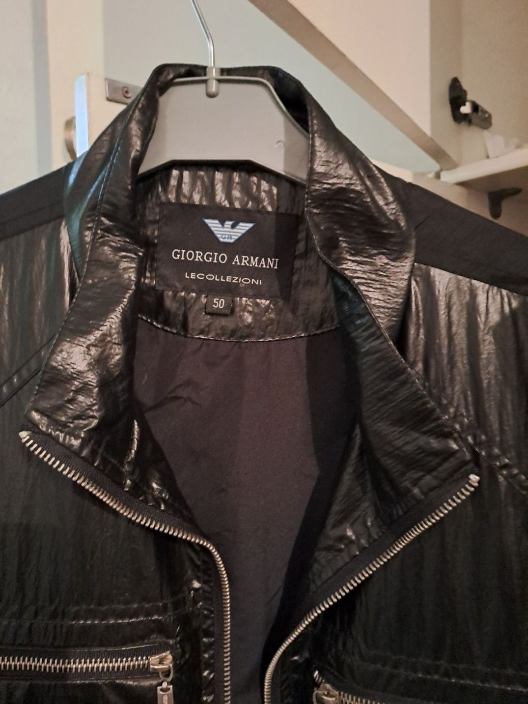 Куртка -ветровка Armani ,новая в упаковке