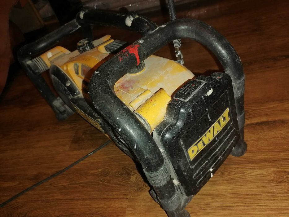 Radio Dewalt cu AuX import Germania
