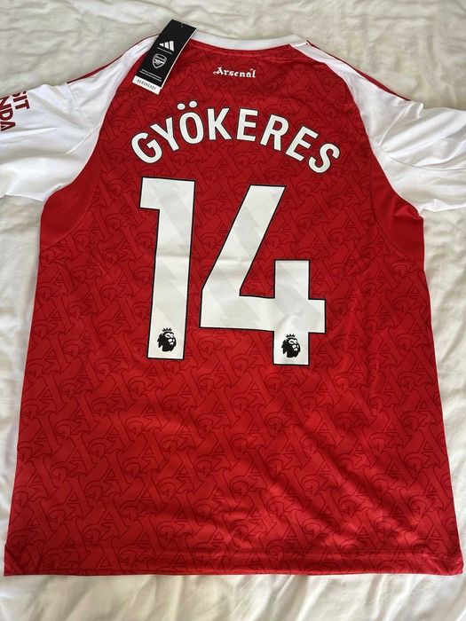 tricou fotbal gyokeres arsenal sezonul nou 25/26