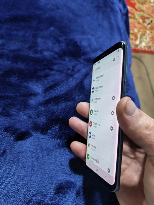 Samsung Galaxy S9  64+4 GB RAM