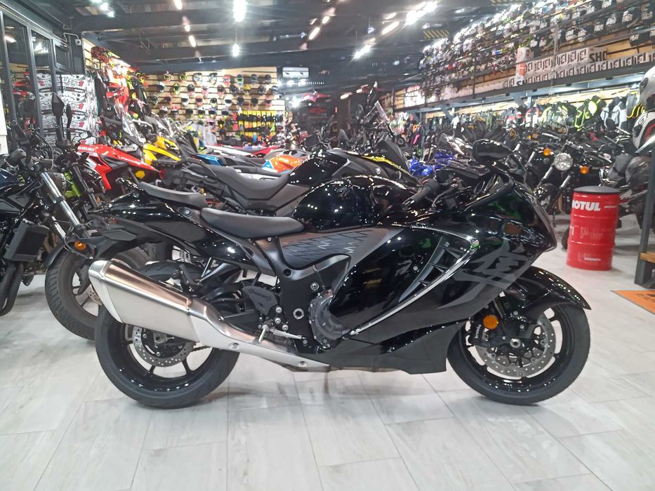 Suzuki Hayabusa my2025 - nou 0 km - livrare prin EST BIKE Campina