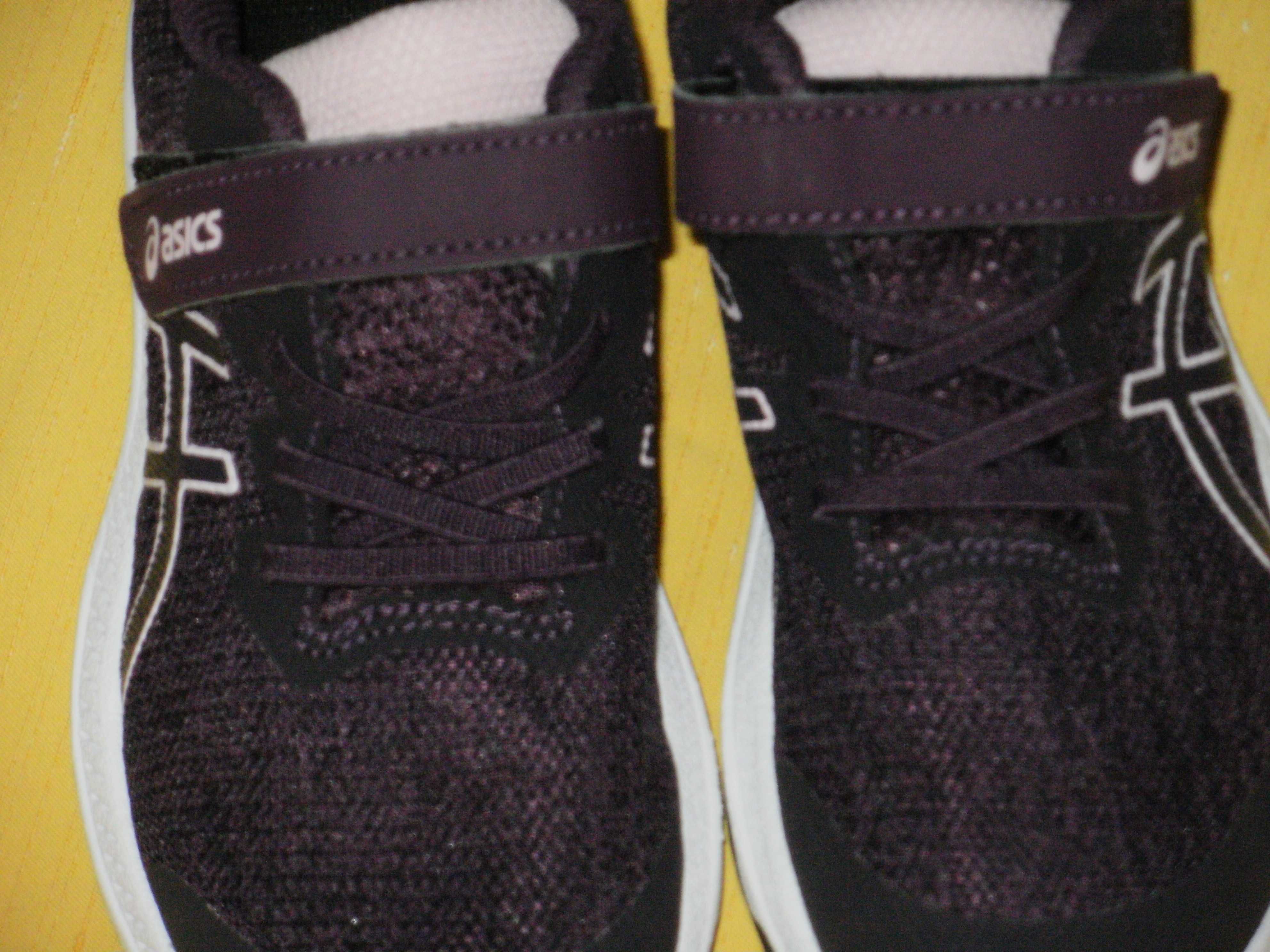 ASICS оригинални детски маратонки 31