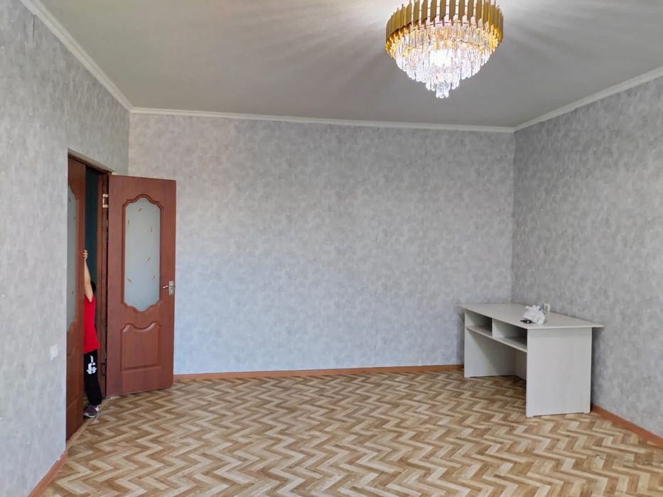 2 комнатная квартира Нурсат 201 дом роддом.