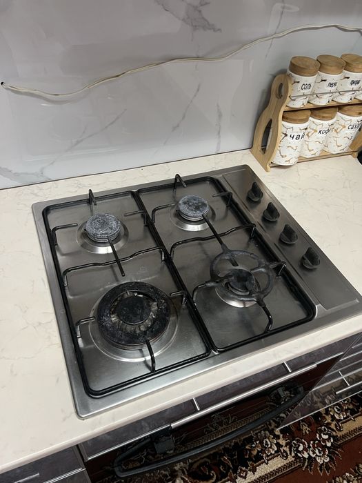 Продам духовку с поверхностью