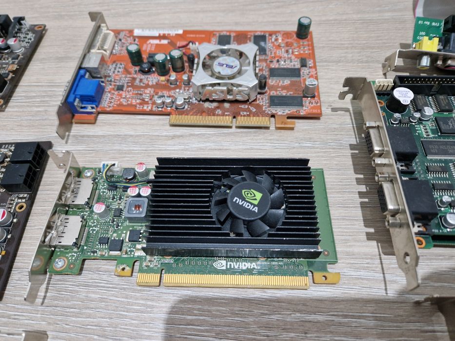 Defecte 7 Placi video 2 Tv tuner