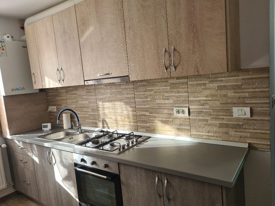 Închiriez apartament Curtea de Argeș