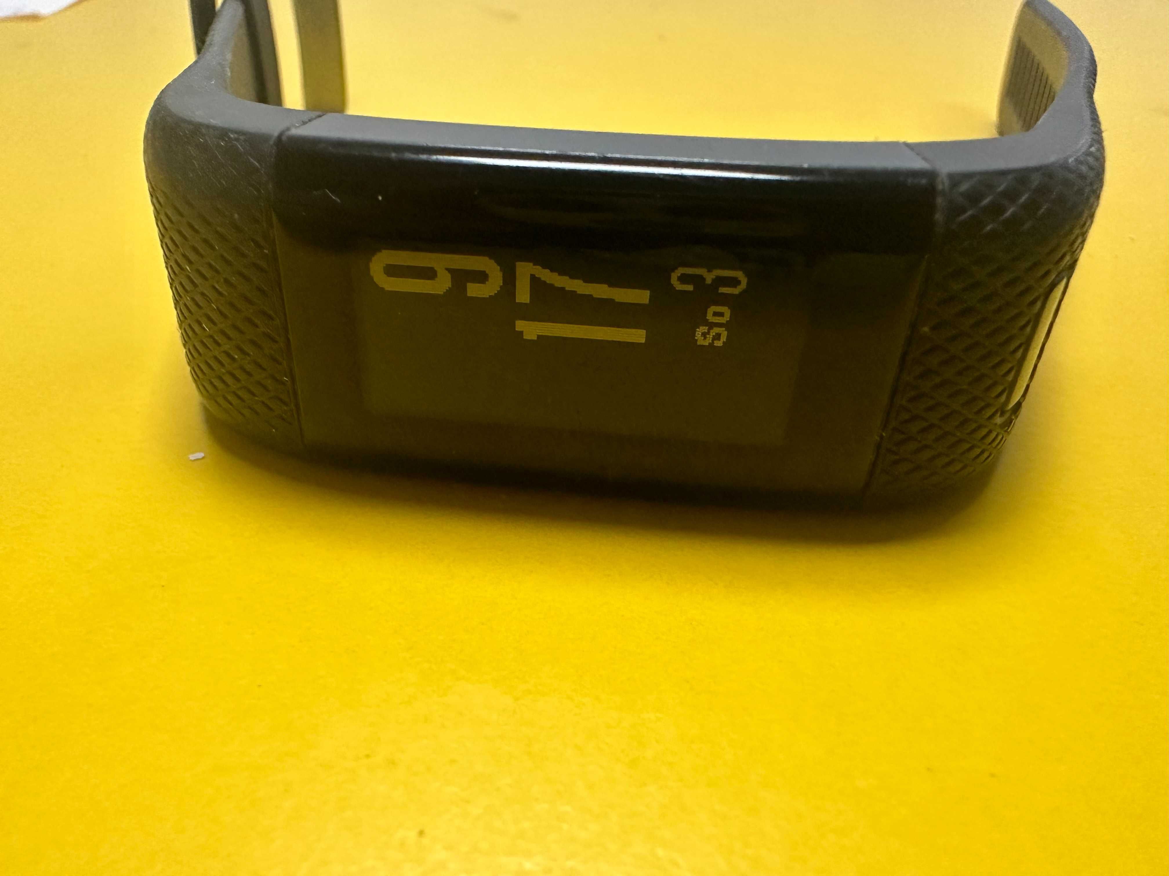 Смарт гривна Garmin Vivosmart HR PLUS