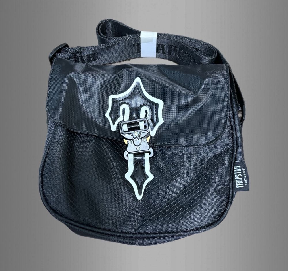 Trapstar reflective чанта