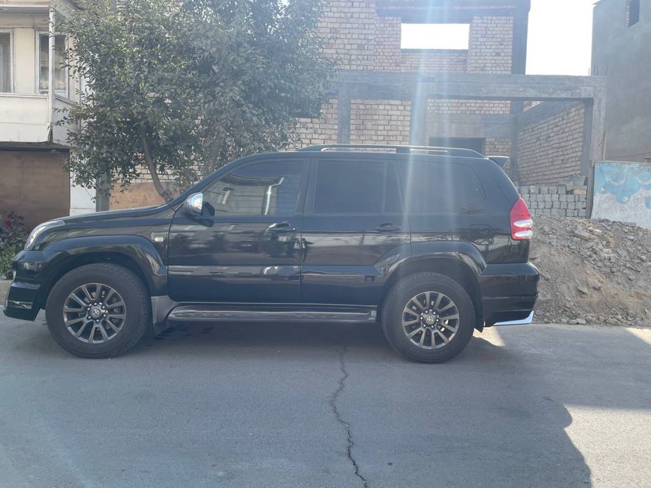 Prado sotladi 120 talik moshina ideall