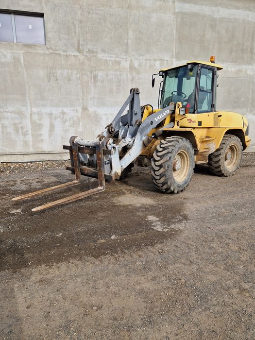 Încărcător frontal