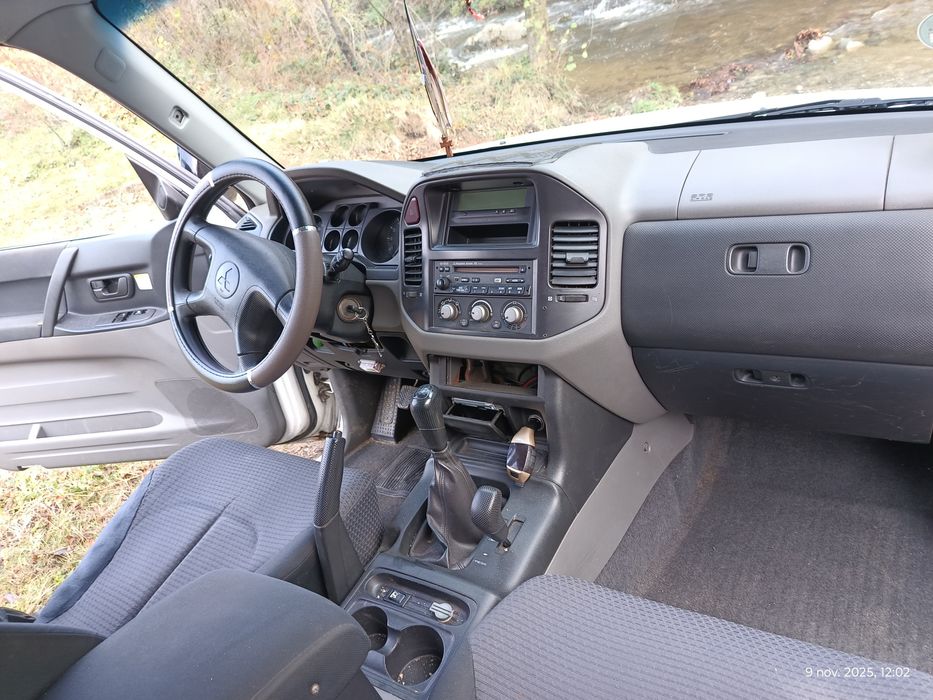 Vând Mitsubishi pajero