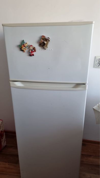 Холодильник бирюса