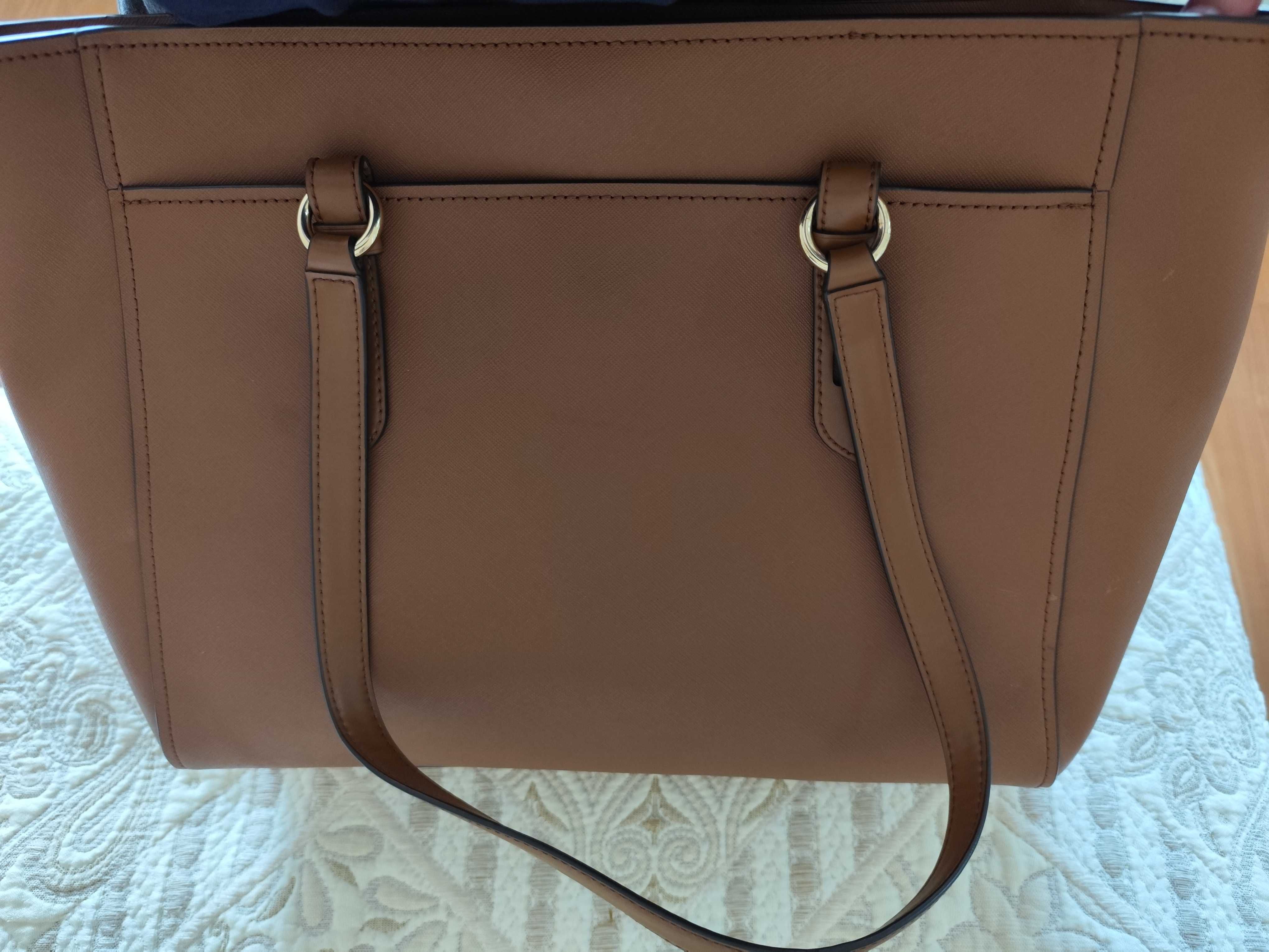 Чанта на Michael Kors в цвят коняк