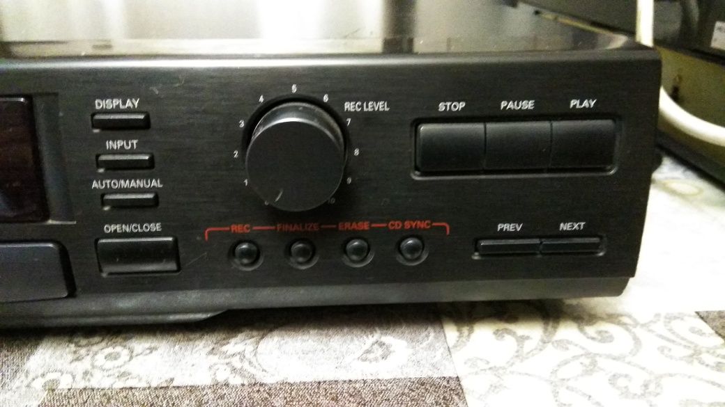 Пишущий Проигрыватель Philips CDR-870