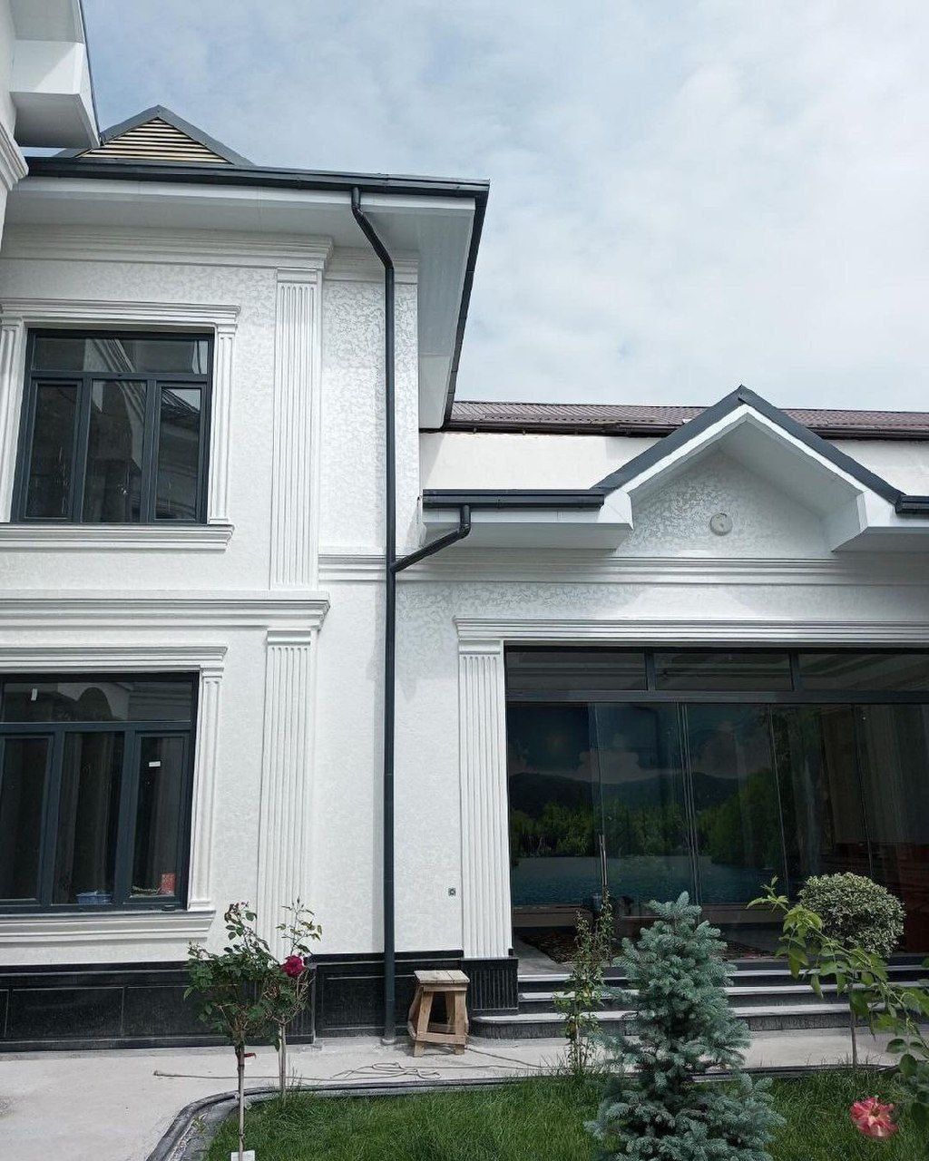 Travertin dojdik fasad