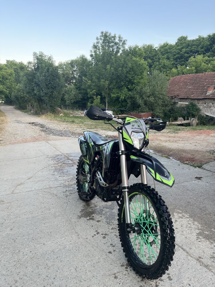 Vand Alfarad T7 250cc 4T