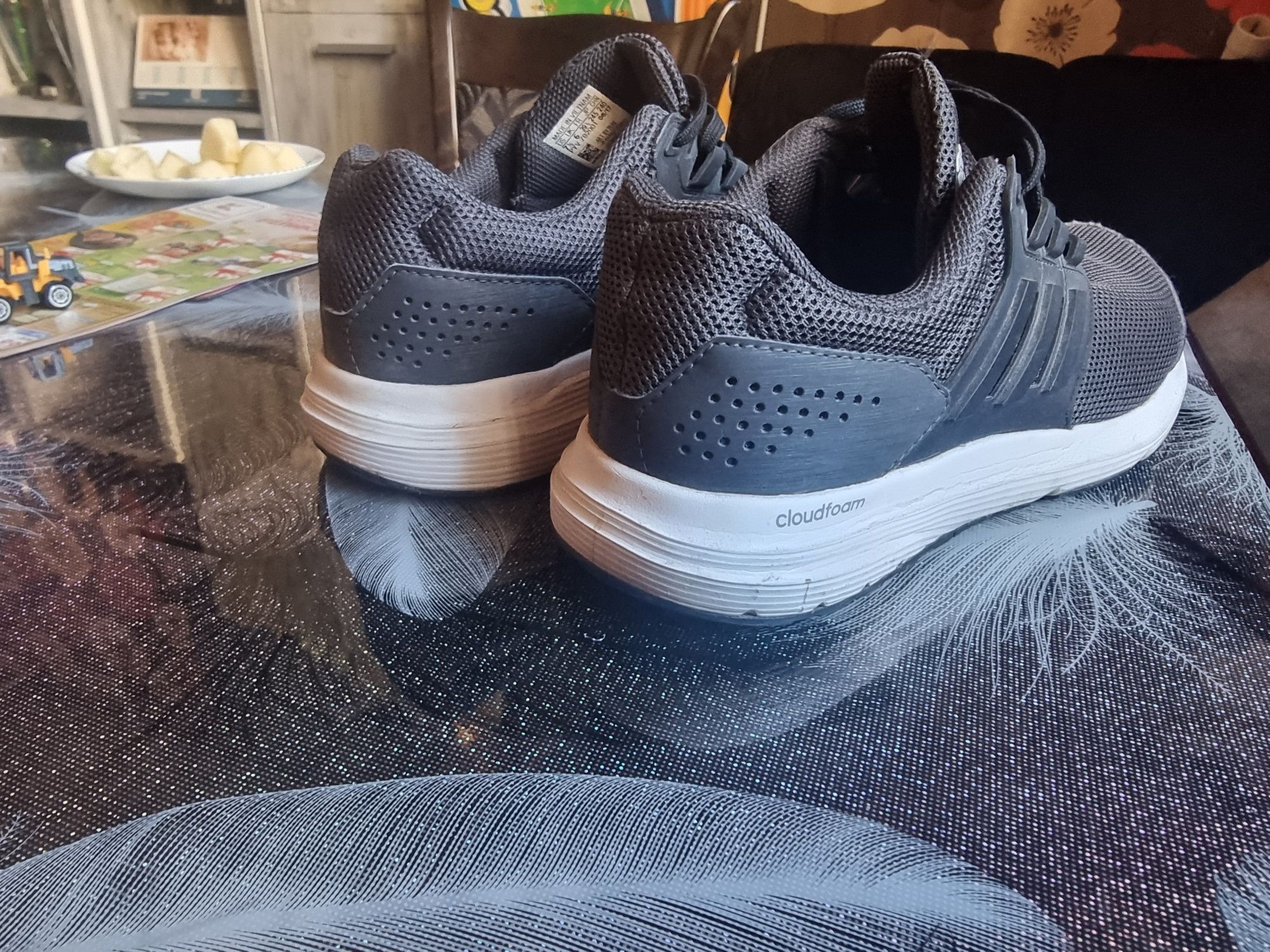 Маратонки Adidas