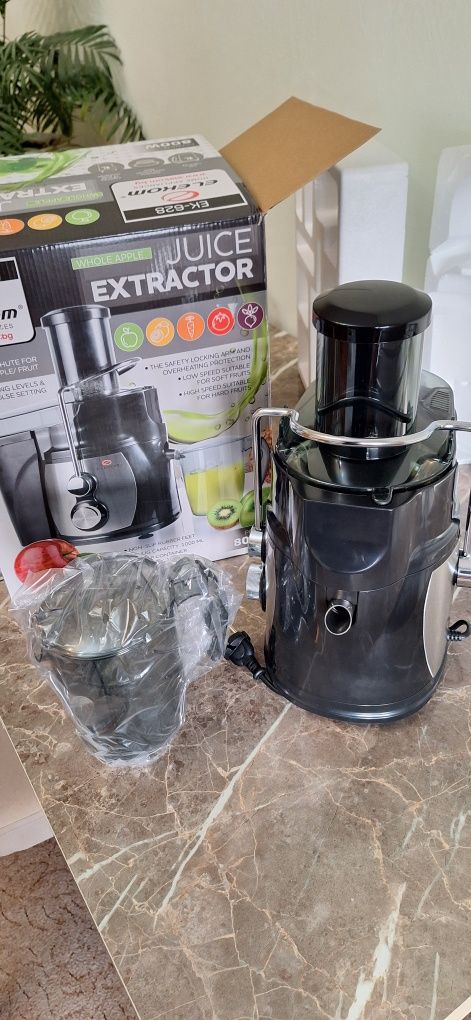 Сокоизтисквачка ЕК-628 SS цял плод, 800W, Вместимост на каната 1 литър