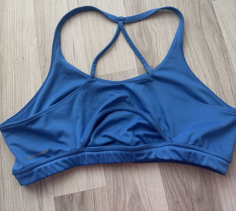 Спортни бюстиета