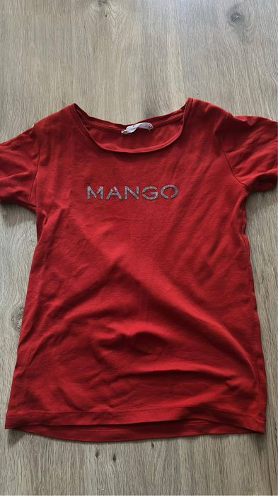 Тениска Mango.