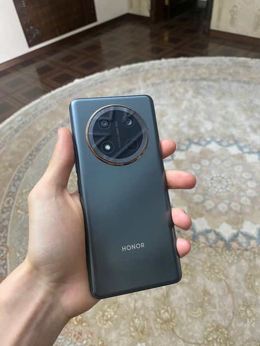 Honor X9C 256gb.