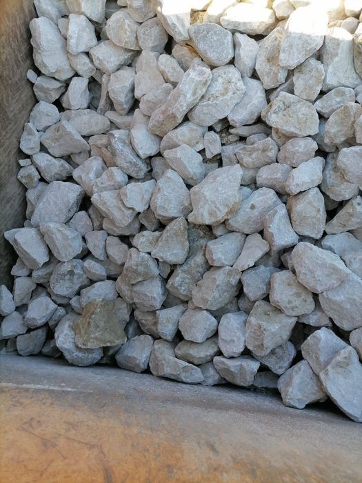 Piatră spartă de calcar (decor, garduri) 60-90 mm 90-120 mm