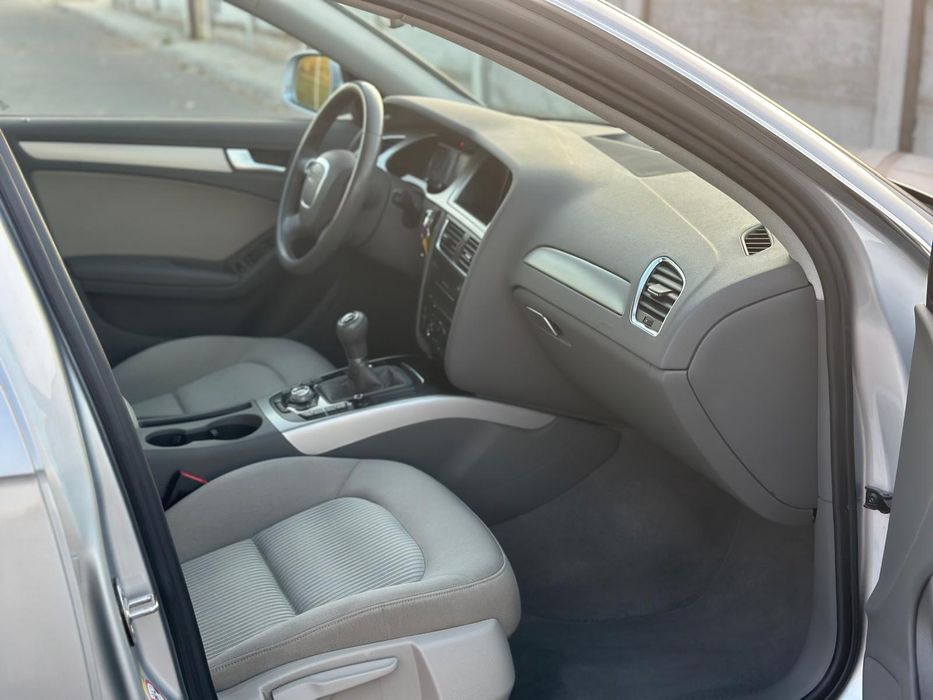 Audi A4 B8 1.8benzina 160cp  An fab 2012 Euro5 adus recent in tara