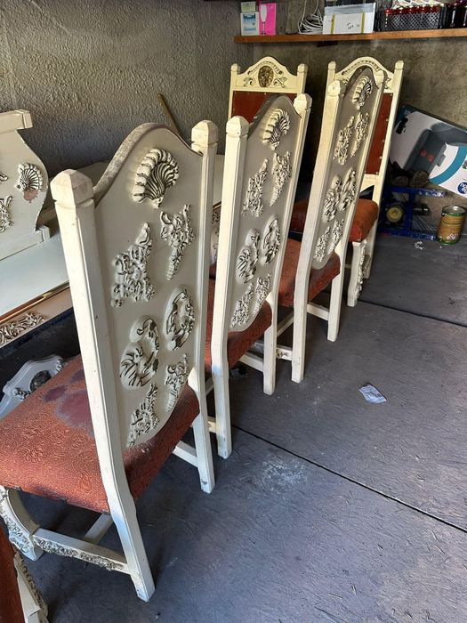 Vand set mese si scaune