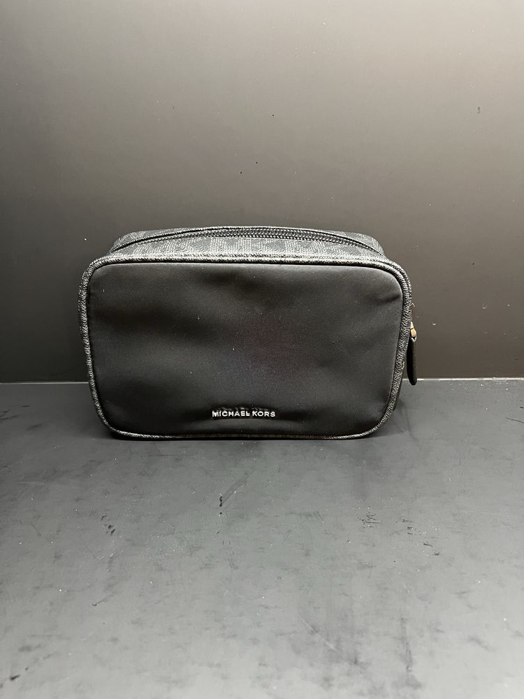Мъжки несесер michael kors