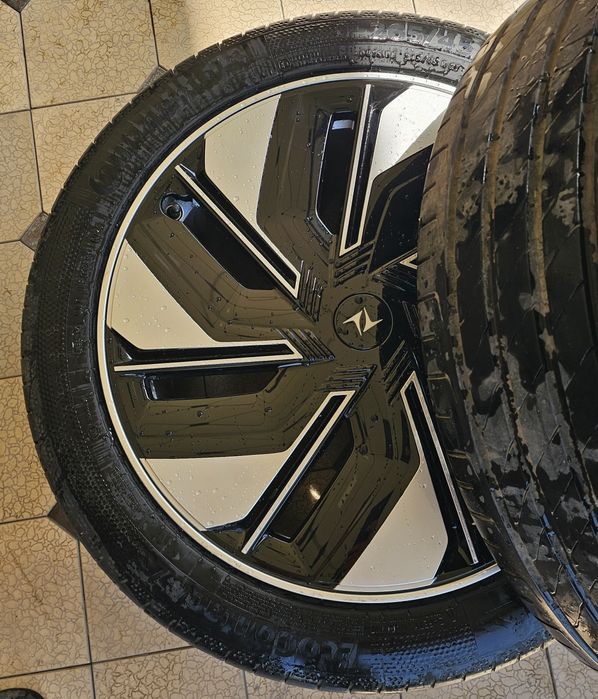 Шины Continental 265/45/21