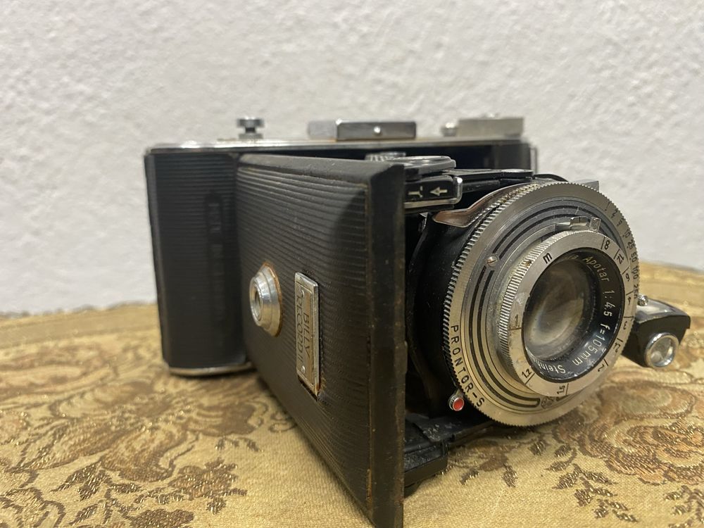 Стар фотоапарат с мех Agfa
