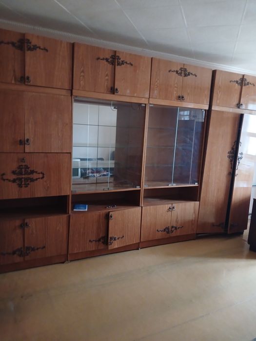 Отдам даром мебель  стенку,мягкий уголок,шифонер,кровать