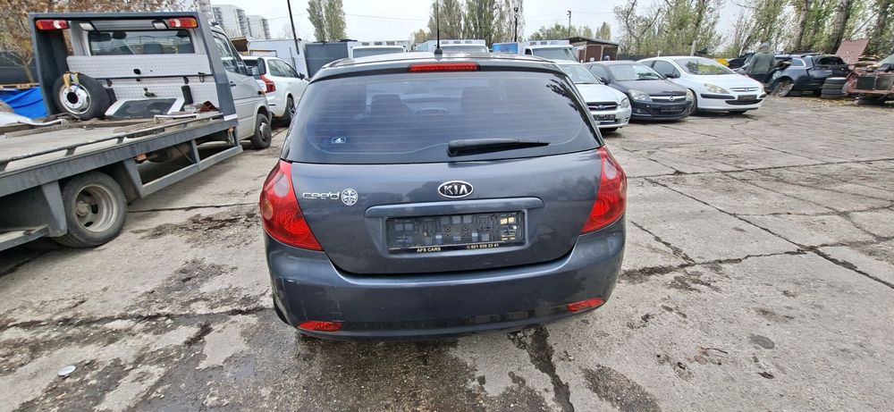 Dezmembrez Kia Cee'd 1.4 B 2008
