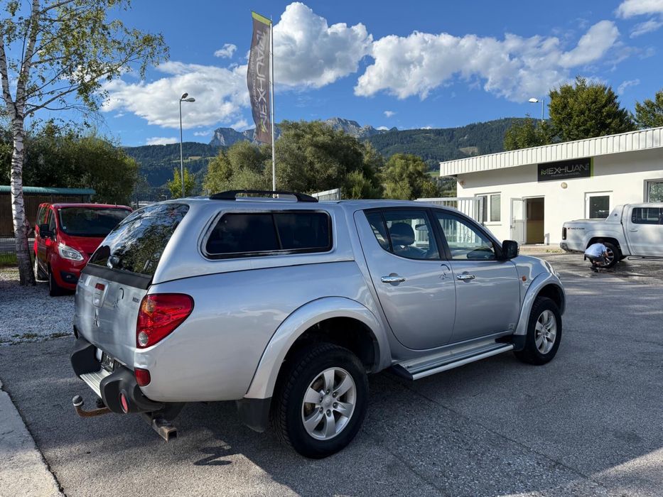 Vând Mitsubishi L200